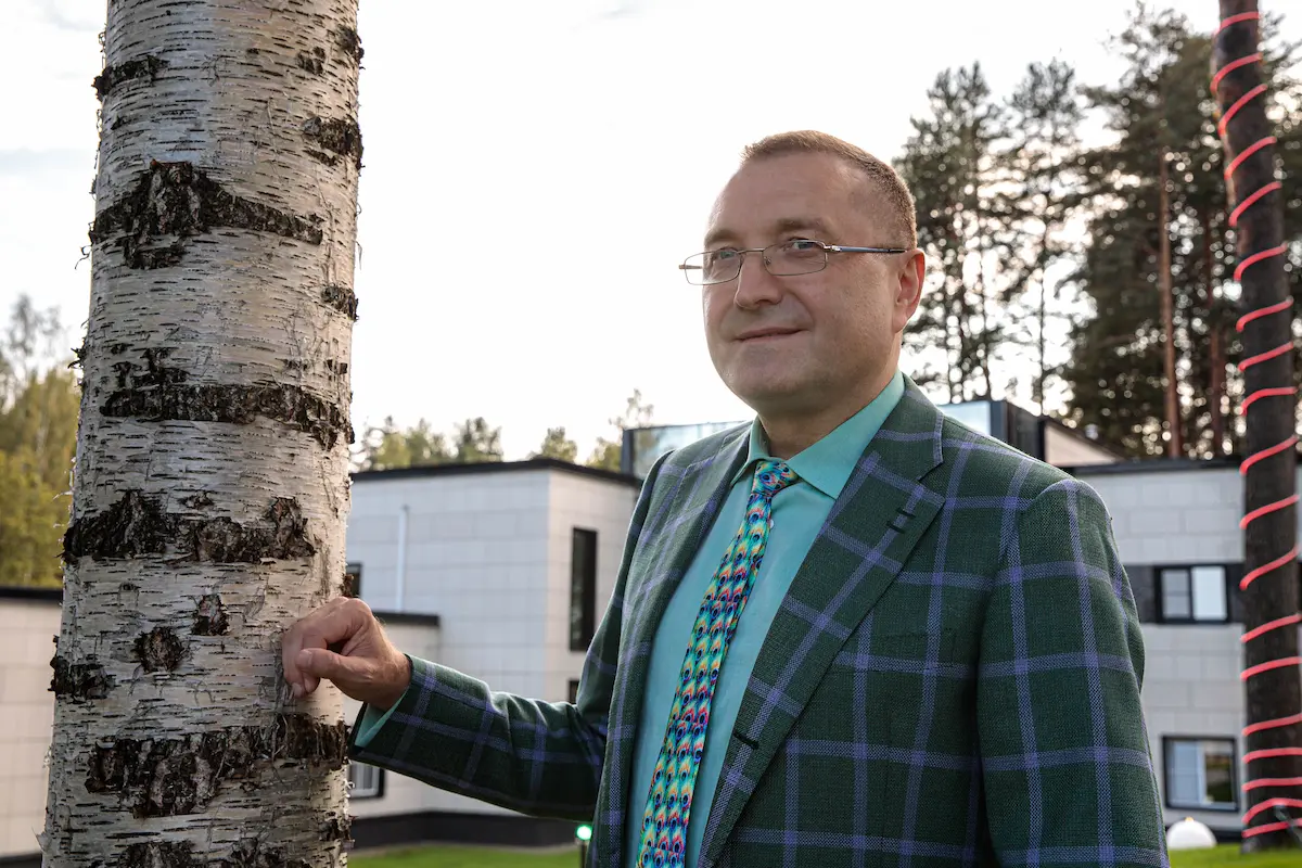 Андрей Бобровский, к.м.н., врач-диетолог и психотерапевт клиники «Доктор Борменталь». Бобровский Андрей, врач-диетолог, о том, чем опасно абдоминальное ожирение