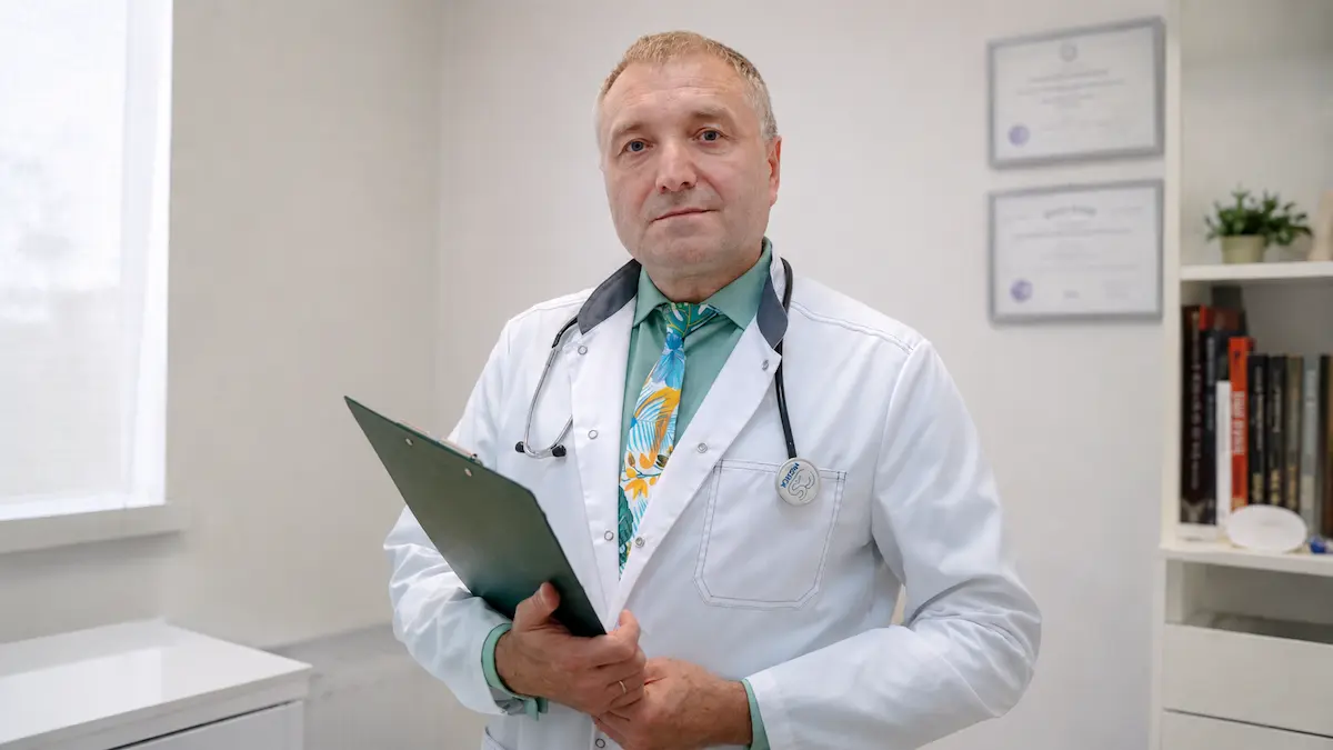 Бобровский Андрей Вениаминович, к.м.н., врач-диетолог, клиника Доктор Борменталь СПб, консультация перед началом терапии ГПП-1