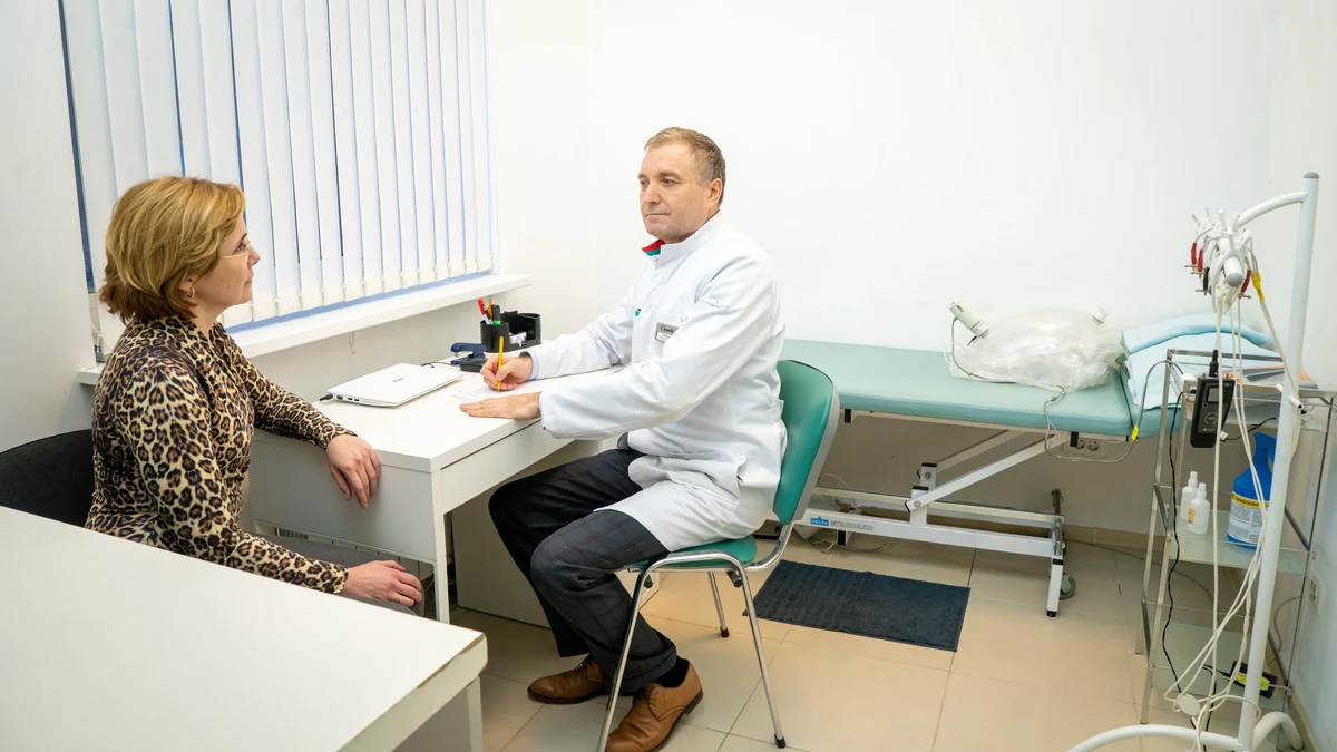 консультация косметолога в клинике Доктор Борменталь в Санкт-Петербурге перед инъекционной процедурой